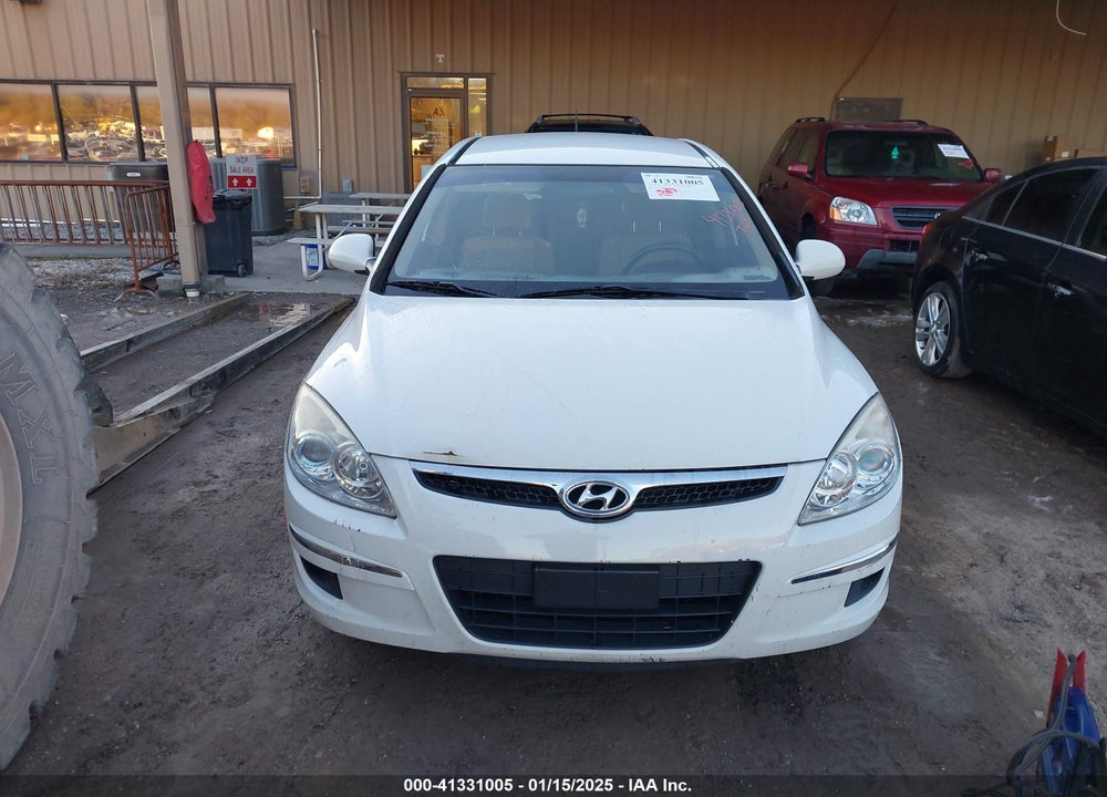 2010 HYUNDAI ELANTRA TOURING VIN: KMHDB8AE4AU059188