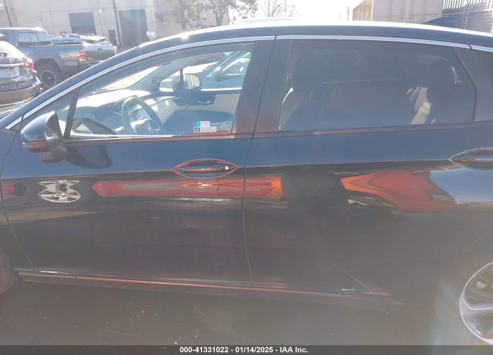 2018 HONDA CLARITY PLUG-IN HYBRID TOURING VIN: JHMZC5F33JC014468