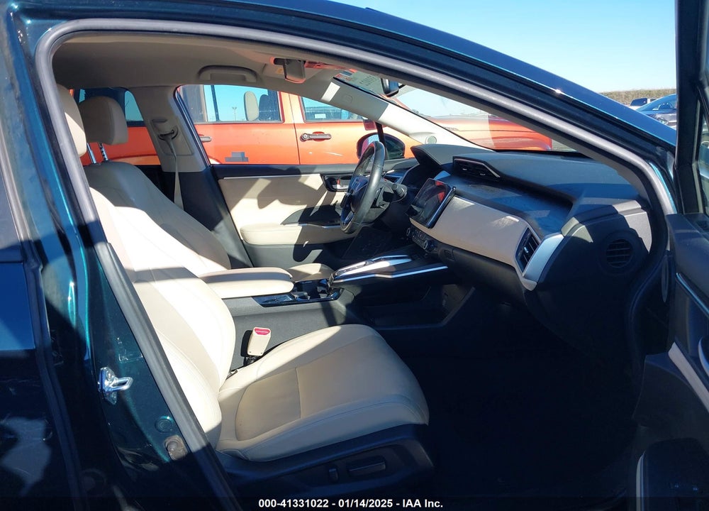 2018 HONDA CLARITY PLUG-IN HYBRID TOURING VIN: JHMZC5F33JC014468