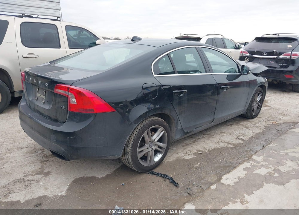 2015 VOLVO S60 VIN: YV140MFK7F2352825