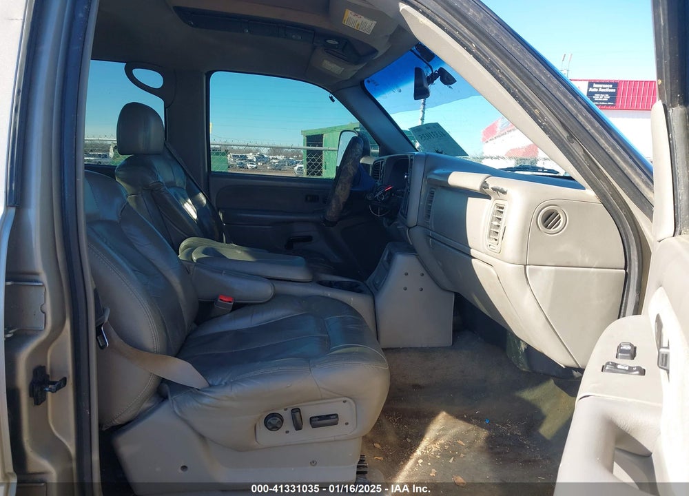 2002 CHEVROLET SILVERADO 2500HD LT VIN: 1GCHK23UX2F125028