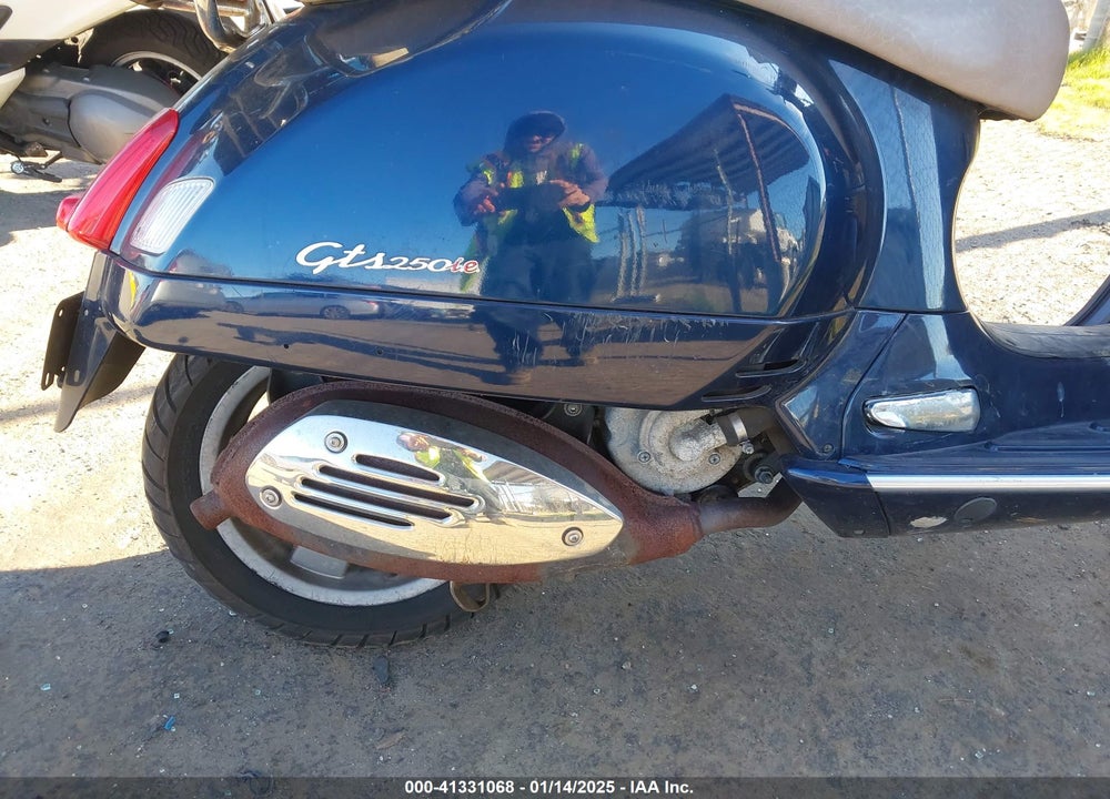 2008 VESPA GTS 250 VIN: ZAPM459L185007391