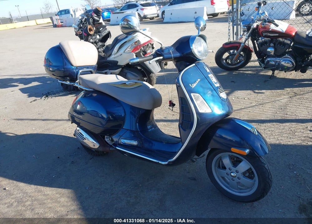 2008 VESPA GTS 250 VIN: ZAPM459L185007391