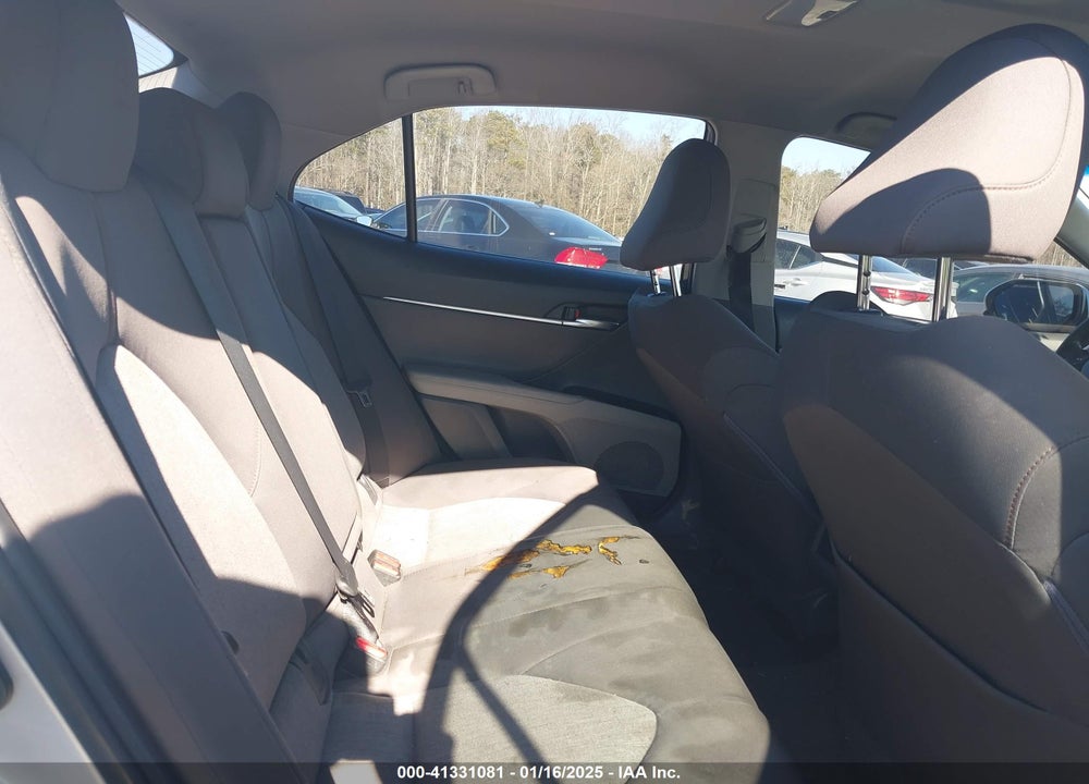 2018 TOYOTA CAMRY LE VIN: JTNB11HK5J3032682