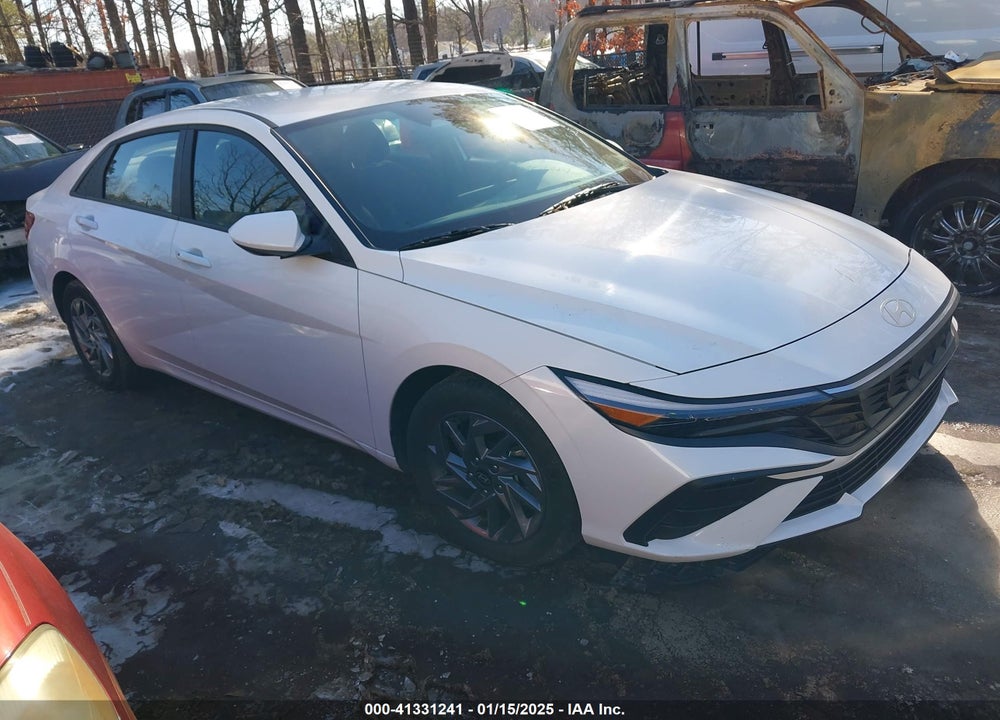 2024 HYUNDAI ELANTRA SEL VIN: KMHLM4DG0RU769504