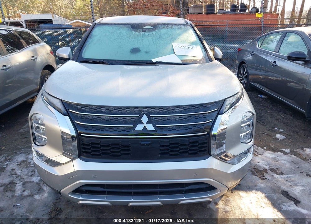 2024 MITSUBISHI OUTLANDER SE 2.5 2WD/SE BLACK EDITION S-AWC/SE BLACK EDITION W/PANO ROOF S-AWC VIN: JA4J3VA87RZ027177