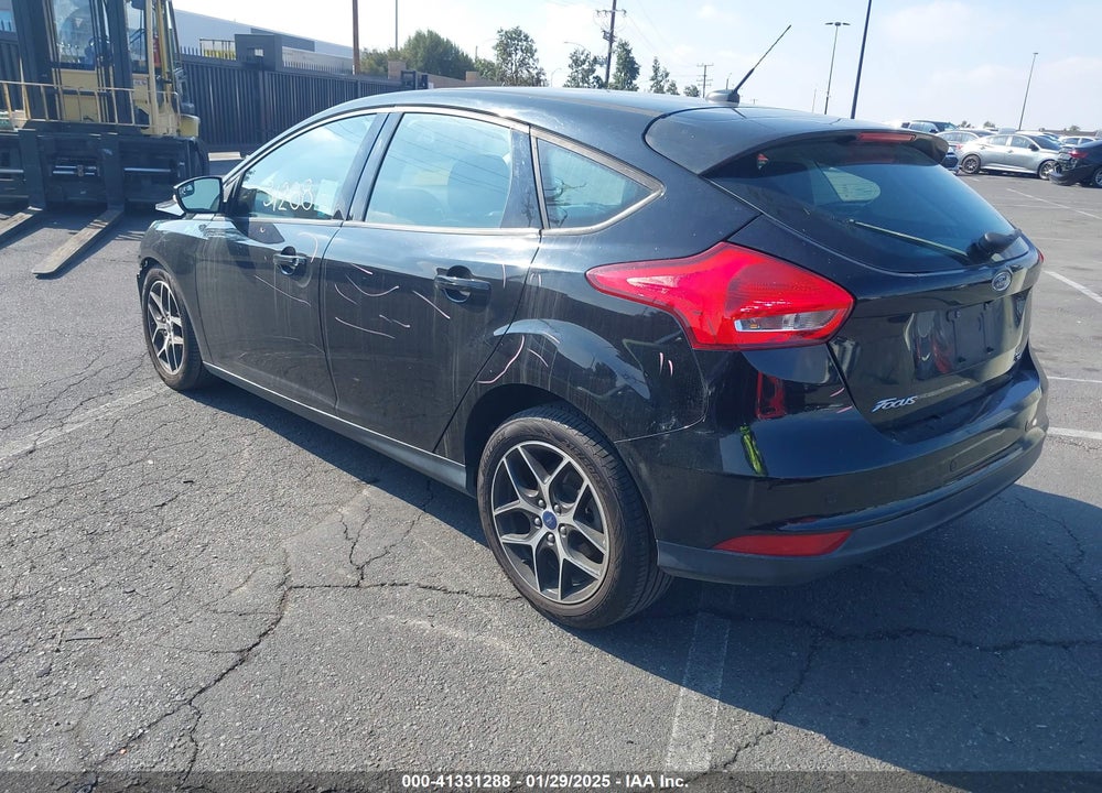 2017 FORD FOCUS SEL VIN: 1FADP3M22HL309995