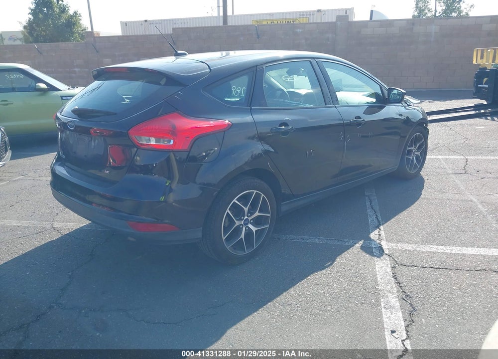 2017 FORD FOCUS SEL VIN: 1FADP3M22HL309995