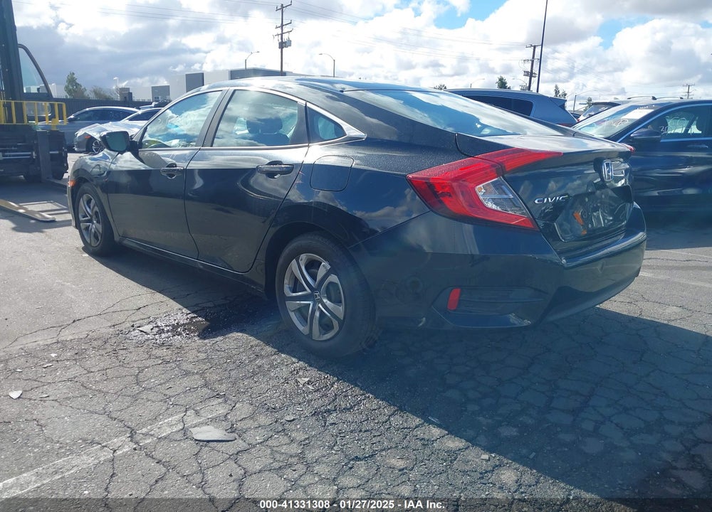 2018 HONDA CIVIC LX VIN: 2HGFC2F60JH531478