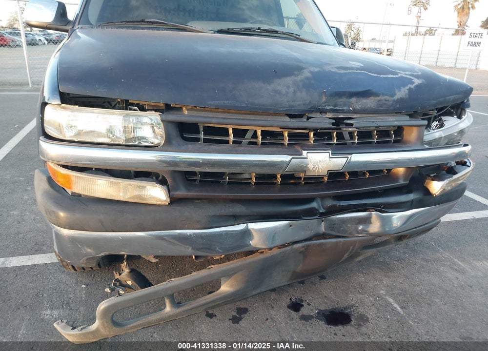 2002 CHEVROLET SILVERADO 1500 LS VIN: 2GCEC19T921380835