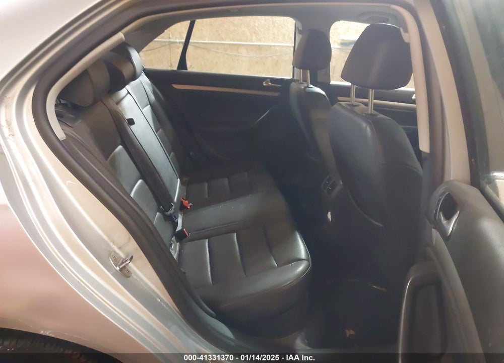 2008 VOLKSWAGEN JETTA SE/SEL VIN: 3VWRM71K18M071413