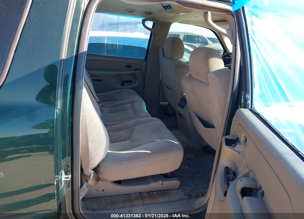 2004 CHEVROLET SUBURBAN 1500 LS VIN: 3GNEC16Z24G316520