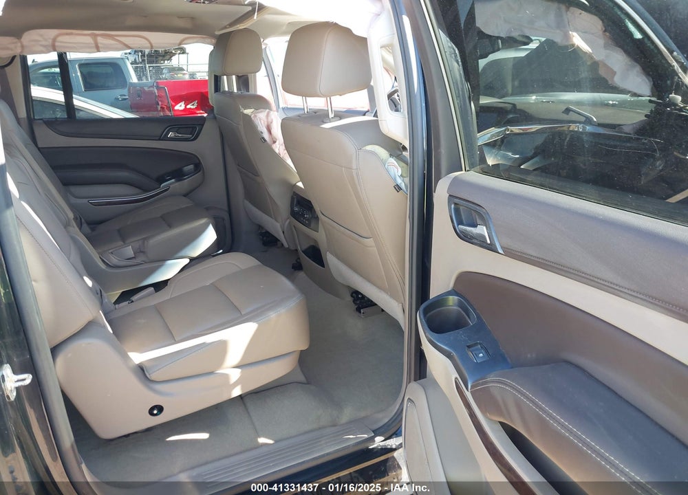 2017 CHEVROLET SUBURBAN LT VIN: 1GNSKHKCXHR302869