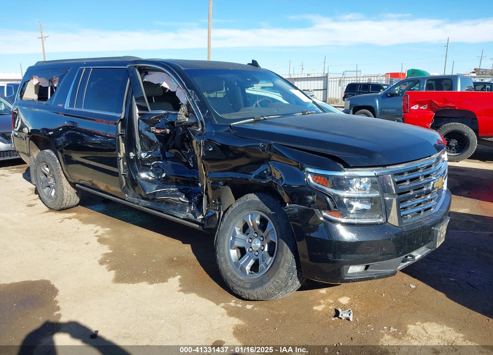 2017 CHEVROLET SUBURBAN LT VIN: 1GNSKHKCXHR302869