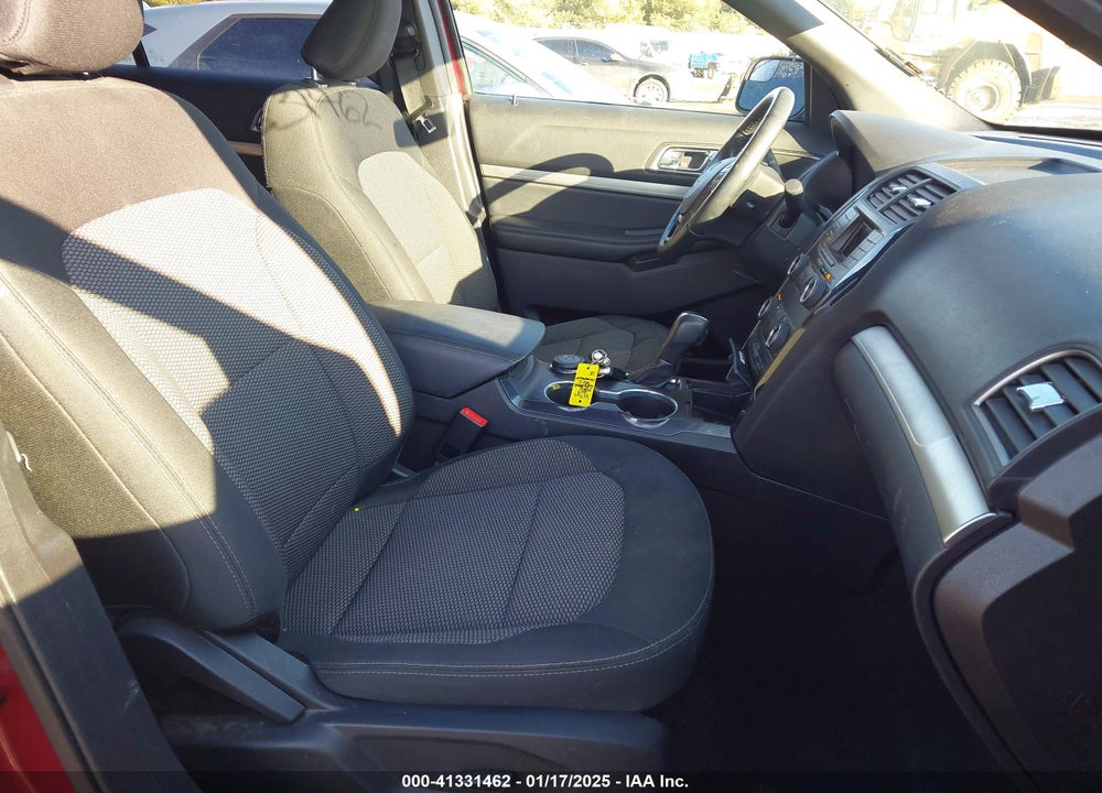 2019 FORD EXPLORER XLT VIN: 1FM5K8D85KGA15467