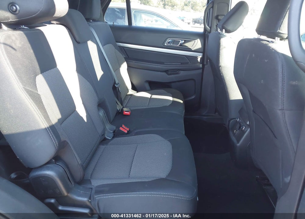 2019 FORD EXPLORER XLT VIN: 1FM5K8D85KGA15467