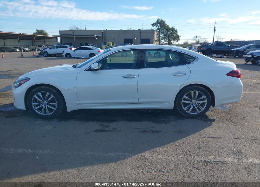 2016 INFINITI Q70H VIN: JN1EY1APXGM470039