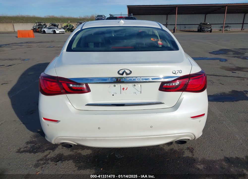 2016 INFINITI Q70H VIN: JN1EY1APXGM470039