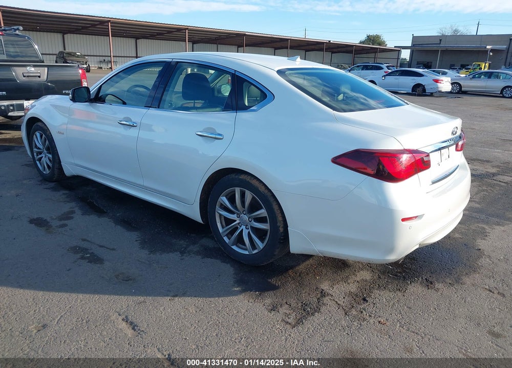 2016 INFINITI Q70H VIN: JN1EY1APXGM470039