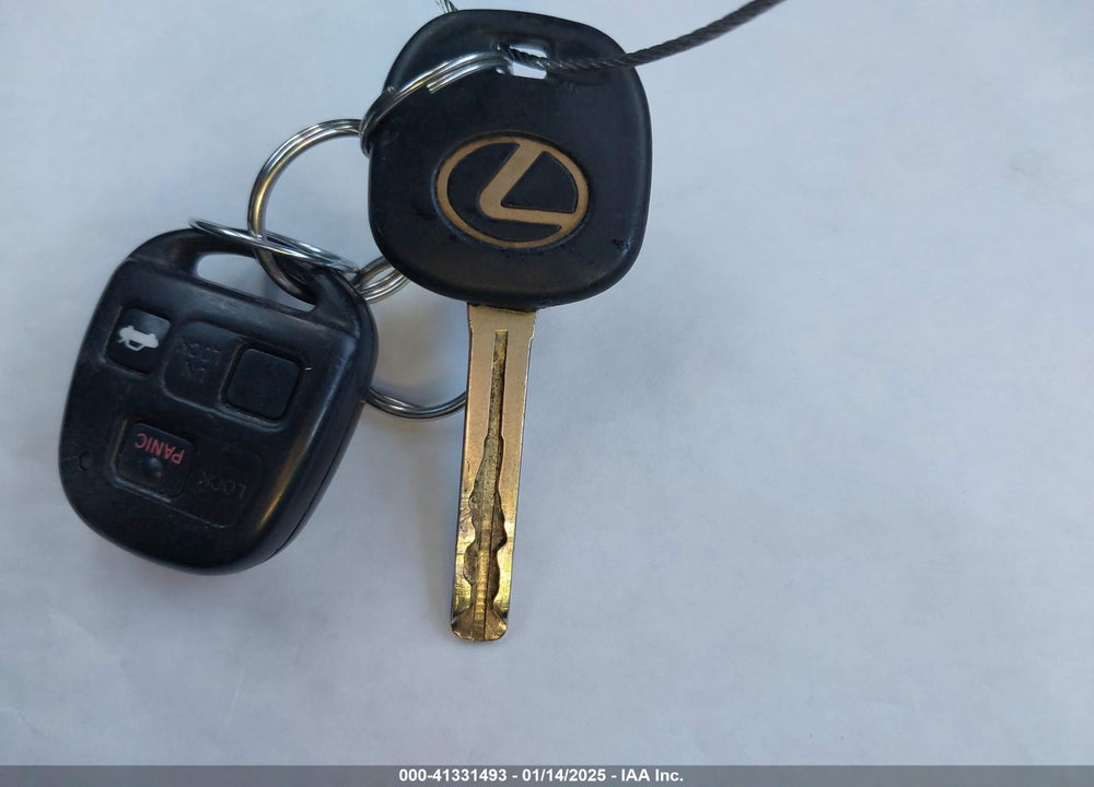 1999 LEXUS SC 400 VIN: JT8CH32Y4X1002413