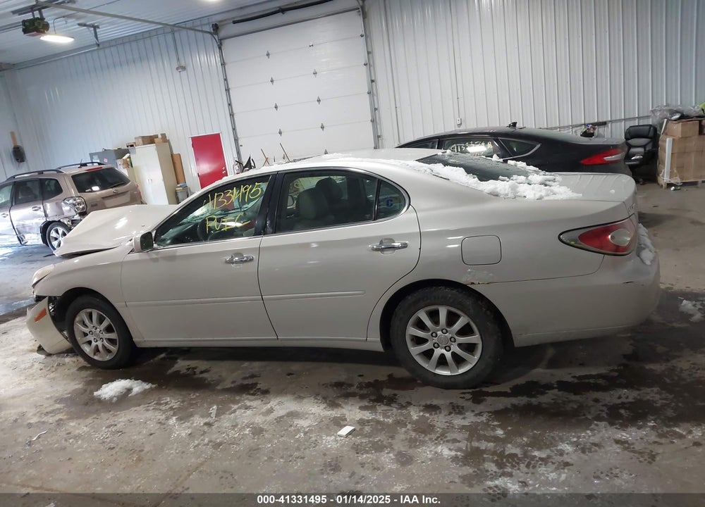2002 LEXUS ES 300 VIN: JTHBF30G325007955