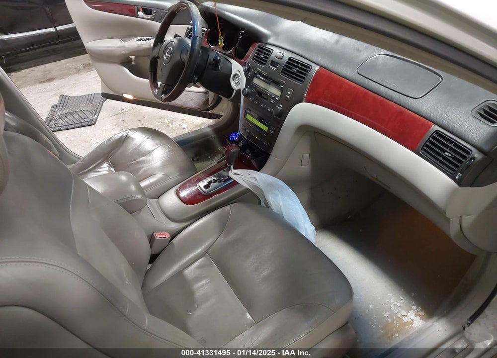 2002 LEXUS ES 300 VIN: JTHBF30G325007955