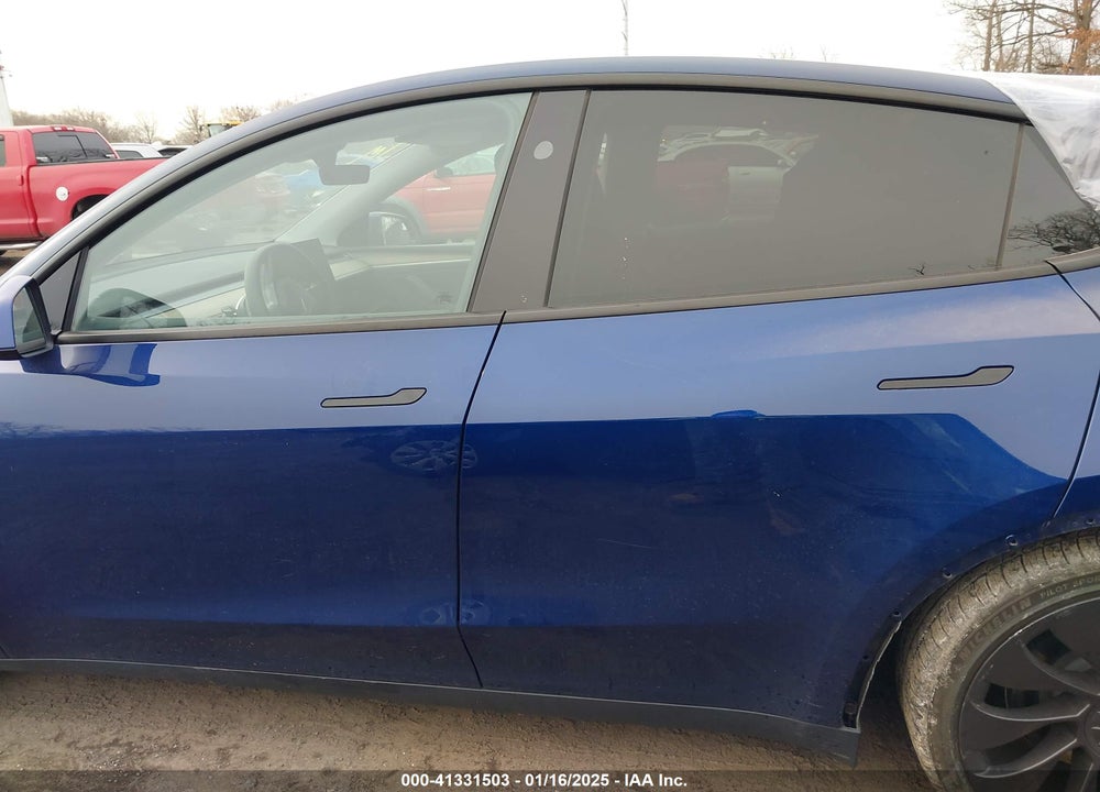 2024 TESLA MODEL Y PERFORMANCE DUAL MOTOR ALL-WHEEL DRIVE VIN: 7SAYGDEFXRA268040