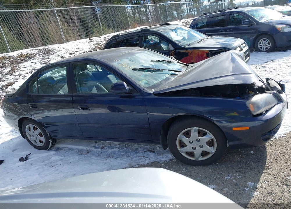 2005 HYUNDAI ELANTRA VIN: KMHDN46D75U171053