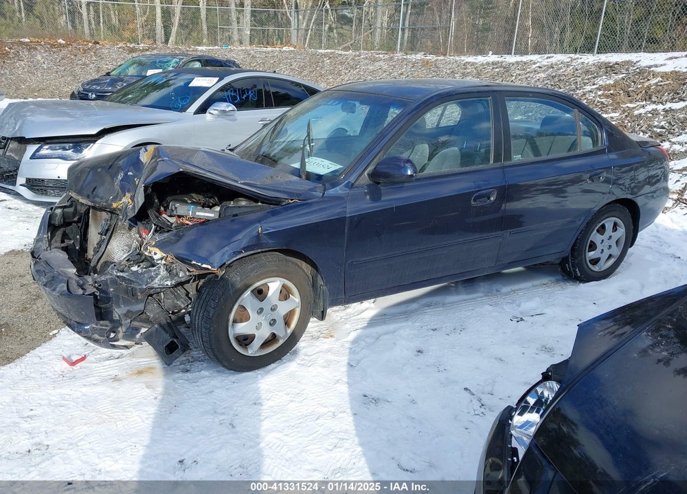 2005 HYUNDAI ELANTRA VIN: KMHDN46D75U171053
