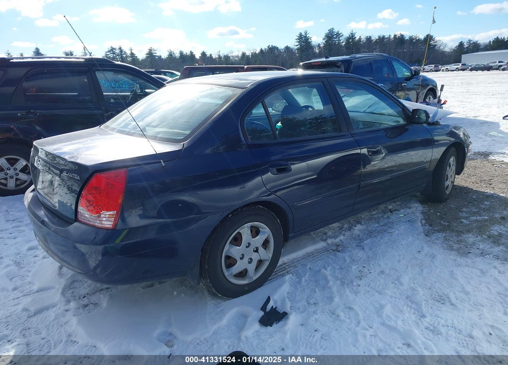 2005 HYUNDAI ELANTRA VIN: KMHDN46D75U171053