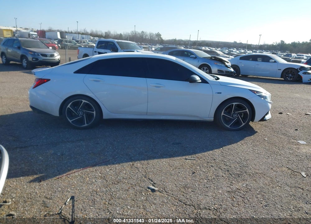 2023 HYUNDAI ELANTRA VIN: KMHLR4AFXPU546560