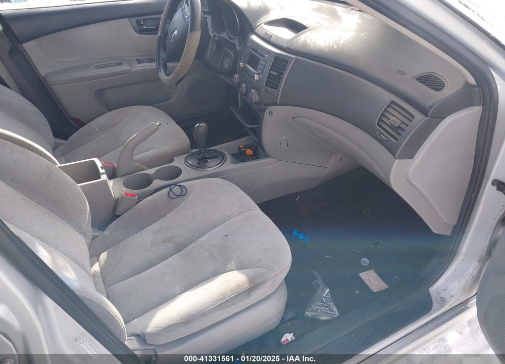 2009 KIA OPTIMA VIN: KNAGE228595319079