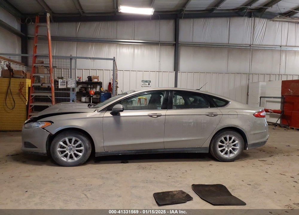 2015 FORD FUSION VIN: 3FA6P0G72FR135181