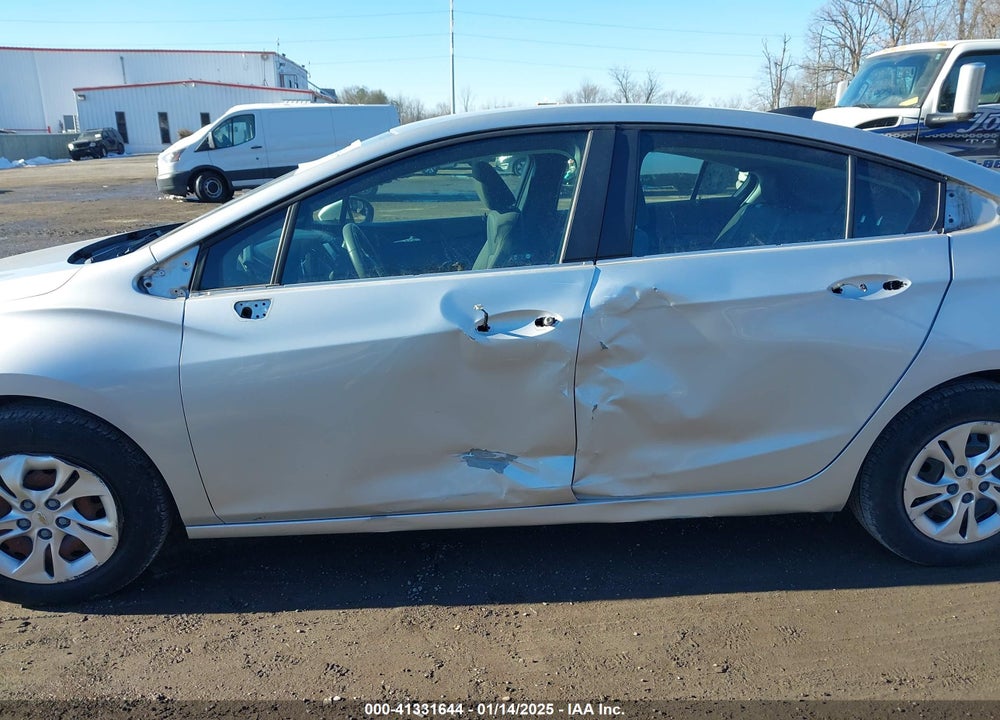 2019 CHEVROLET CRUZE VIN: 1G1BC5SM6K7150081