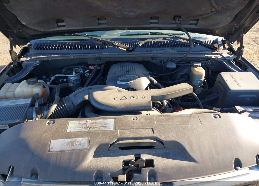 2002 CHEVROLET TAHOE LT VIN: 1GNEK13Z52R134654