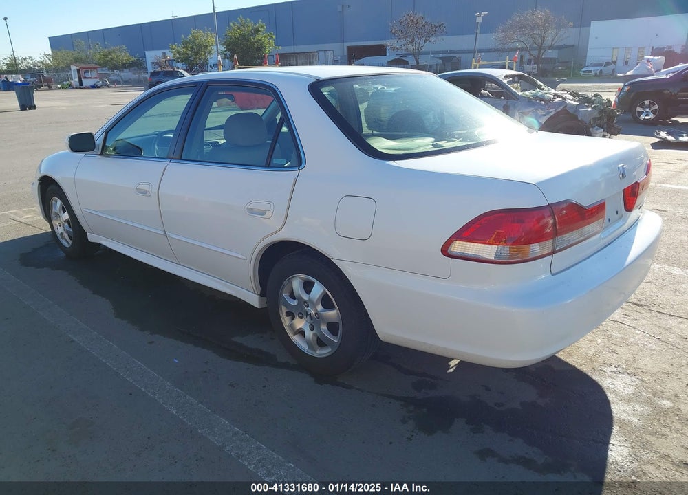 2001 HONDA ACCORD 2.3 EX VIN: JHMCG660X1C006860
