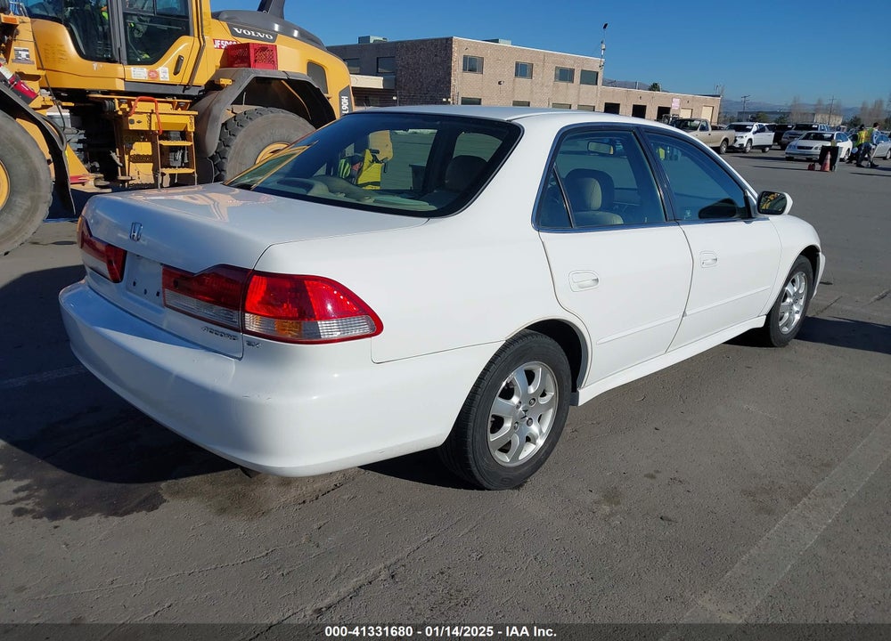 2001 HONDA ACCORD 2.3 EX VIN: JHMCG660X1C006860