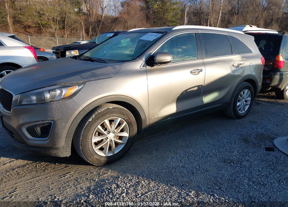 2018 KIA SORENTO 3.3L LX VIN: 5XYPGDA57JG422869