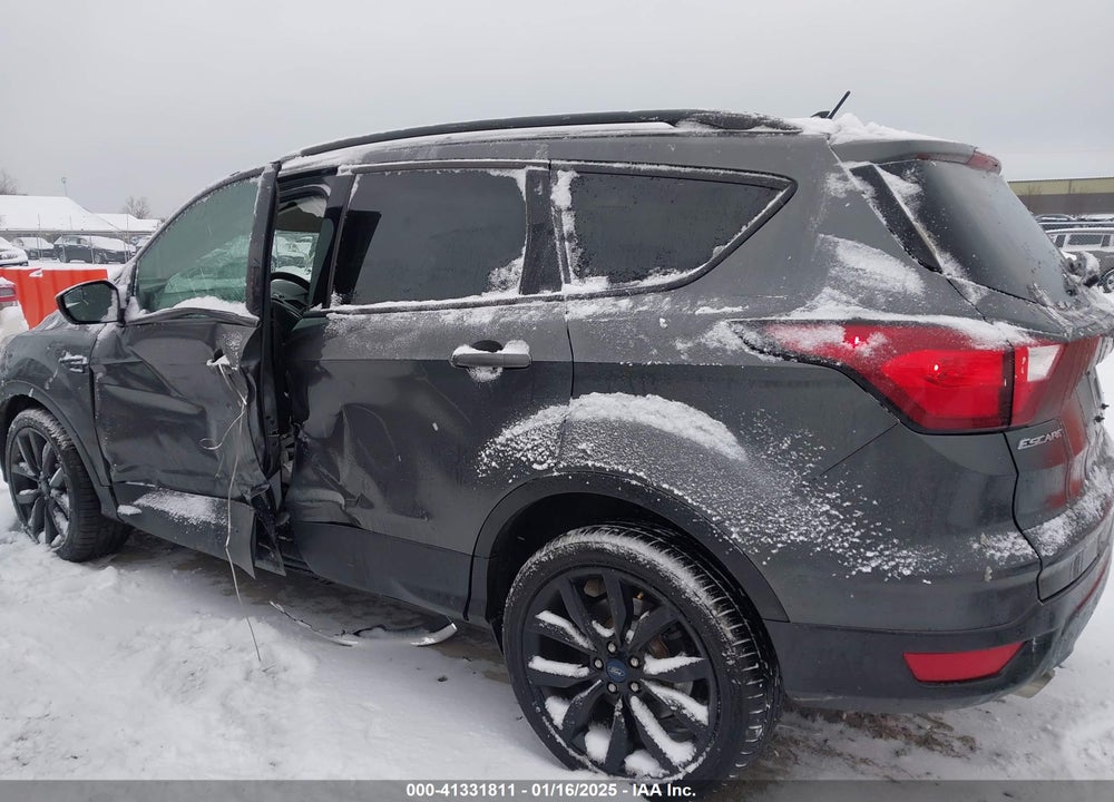 2019 FORD ESCAPE SE VIN: 1FMCU0GD2KUA38329