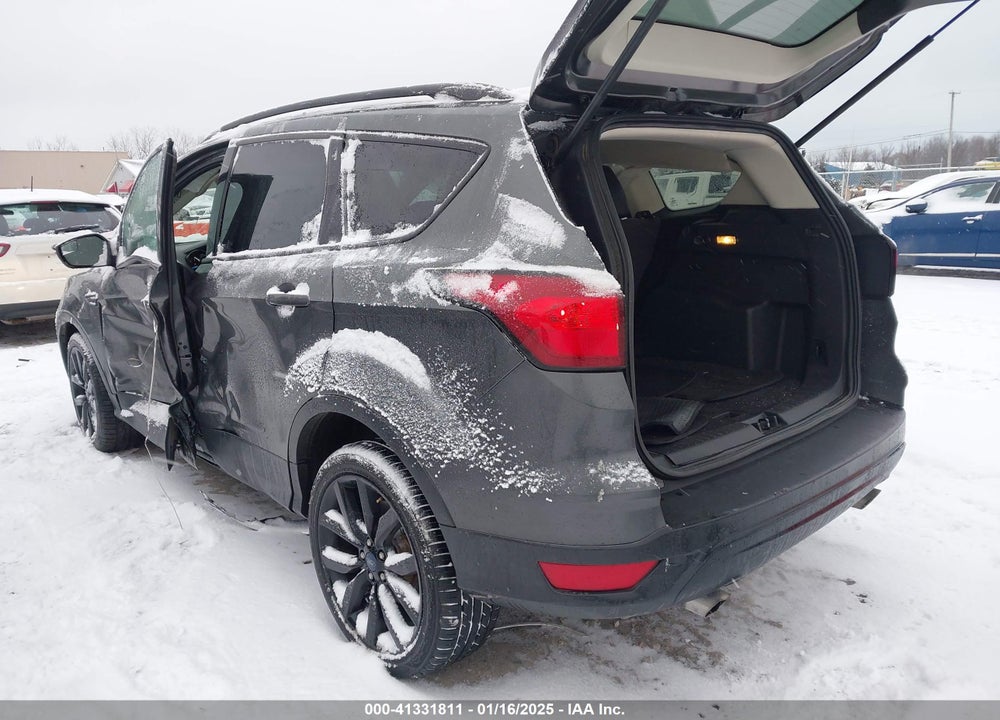 2019 FORD ESCAPE SE VIN: 1FMCU0GD2KUA38329