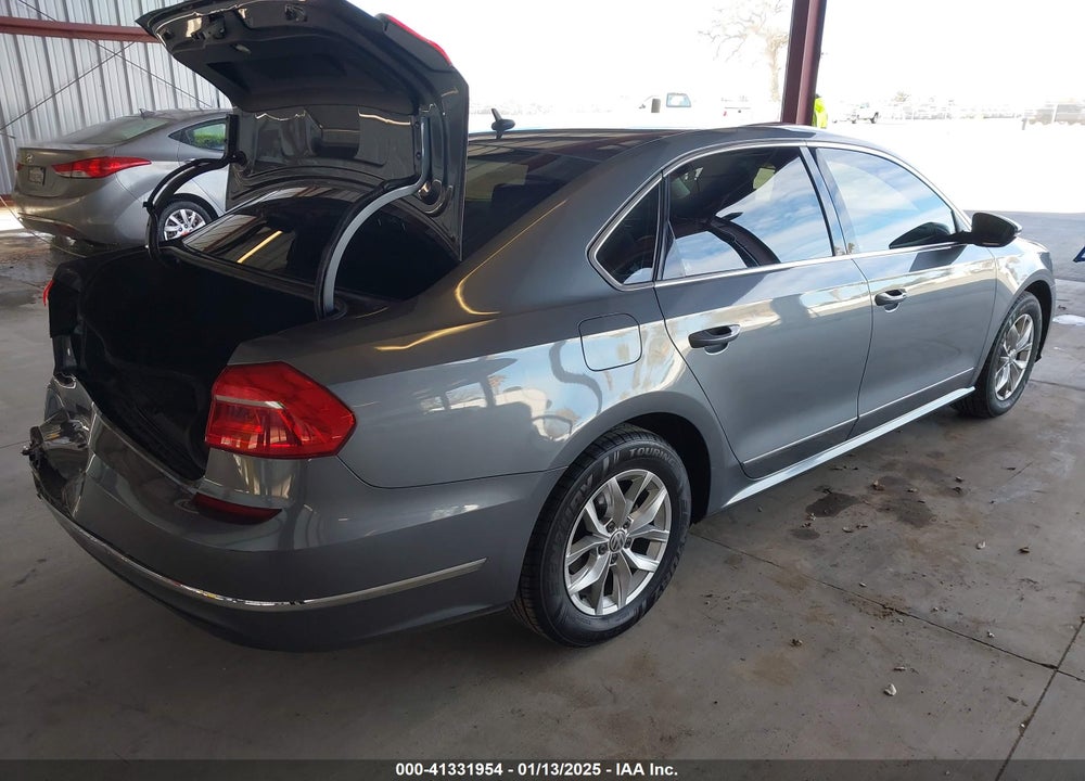 2016 VOLKSWAGEN PASSAT 1.8T S VIN: 1VWAT7A35GC048306