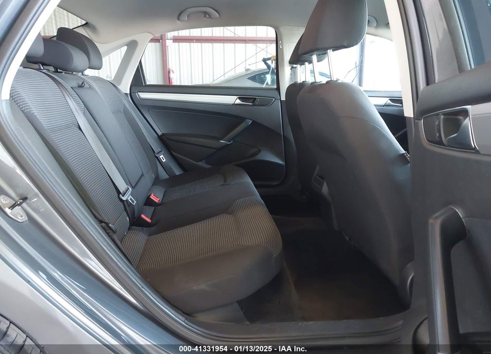 2016 VOLKSWAGEN PASSAT 1.8T S VIN: 1VWAT7A35GC048306