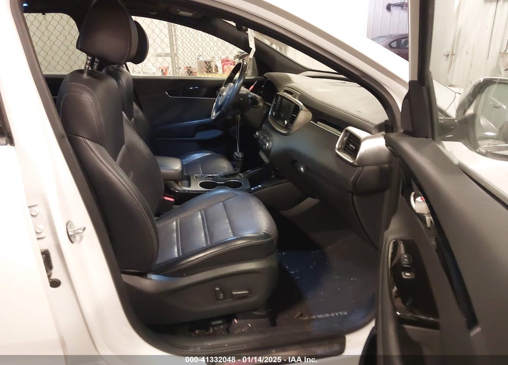 2018 KIA SORENTO 3.3L SXL VIN: 5XYPKDA55JG388400