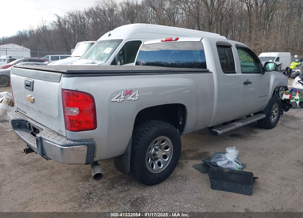 2013 CHEVROLET SILVERADO 1500 VIN: 1GCRKREAXDZ114841