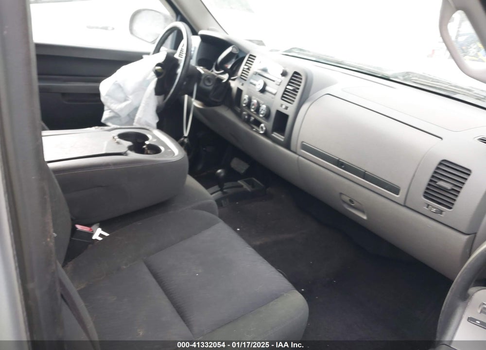 2013 CHEVROLET SILVERADO 1500 VIN: 1GCRKREAXDZ114841