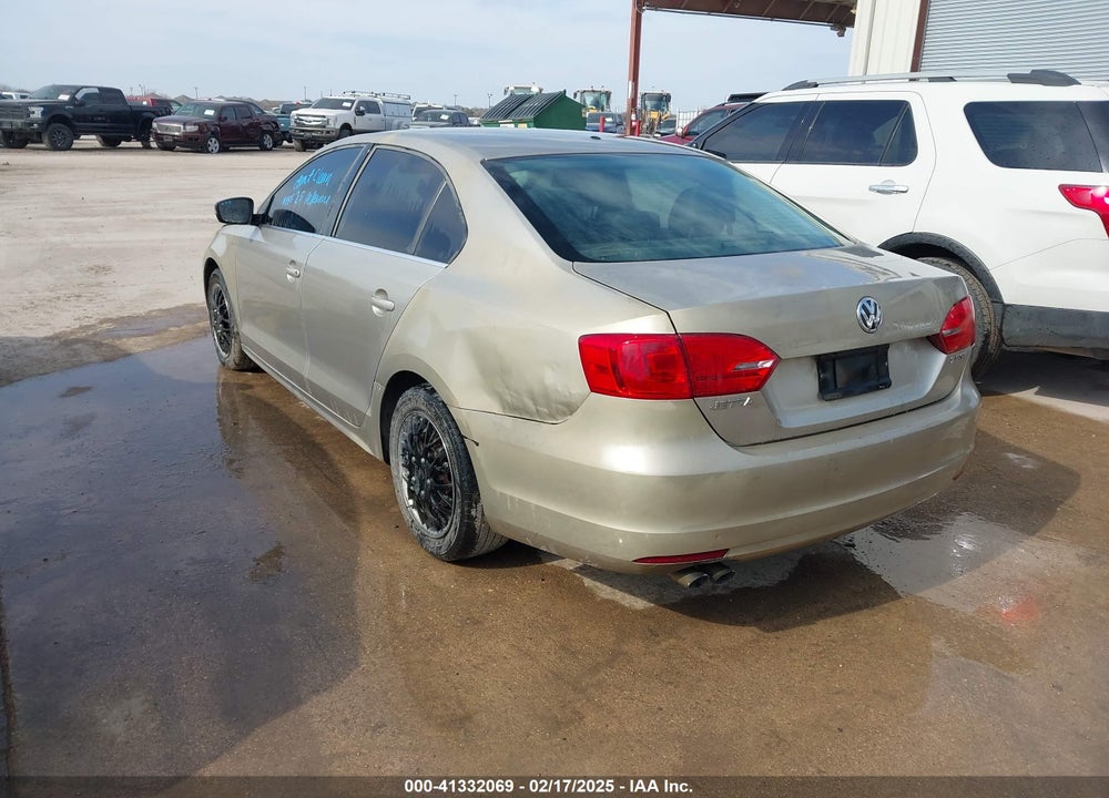 2013 VOLKSWAGEN JETTA VIN: 3VWDP7AJ9DM266954