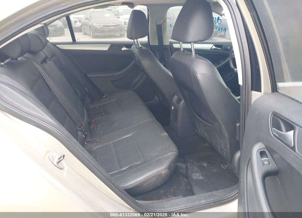 2013 VOLKSWAGEN JETTA VIN: 3VWDP7AJ9DM266954