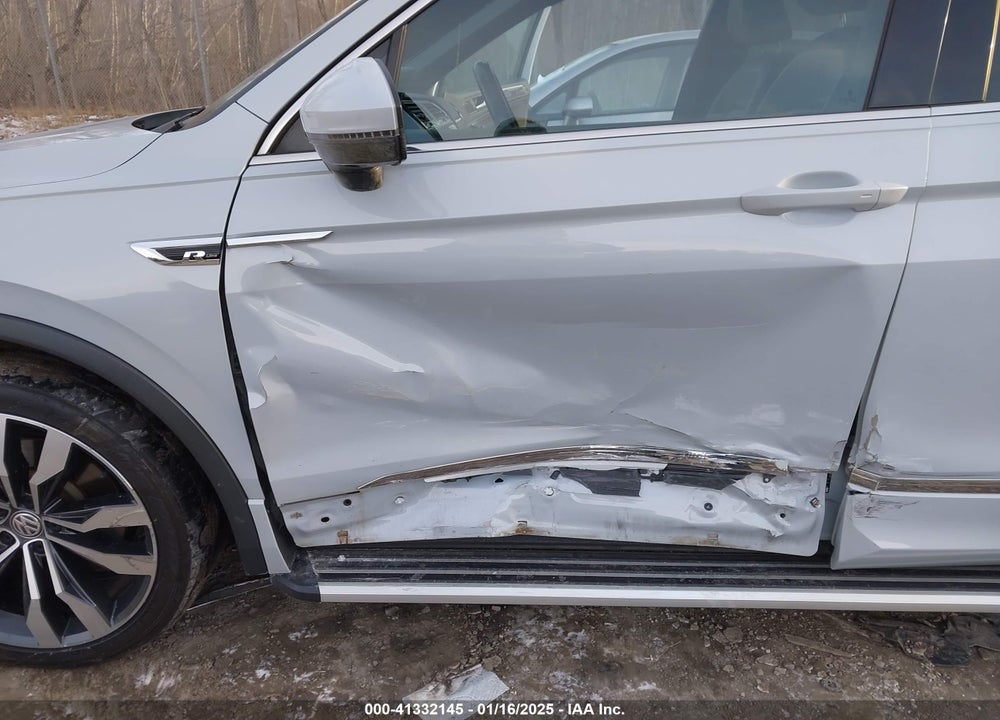 2019 VOLKSWAGEN TIGUAN 2.0T SEL PREMIUM/2.0T SEL PREMIUM R-LINE VIN: 3VV4B7AXXKM051801