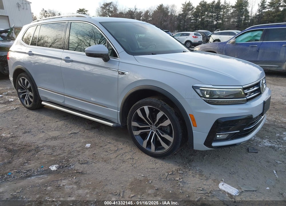2019 VOLKSWAGEN TIGUAN 2.0T SEL PREMIUM/2.0T SEL PREMIUM R-LINE VIN: 3VV4B7AXXKM051801