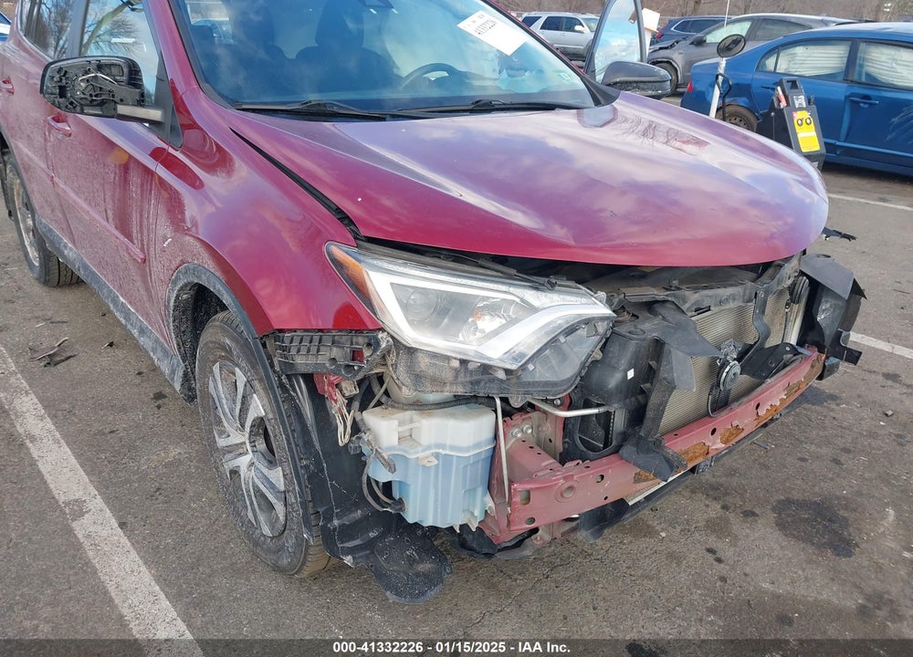 2018 TOYOTA RAV4 LE VIN: 2T3BFREVXJW755637